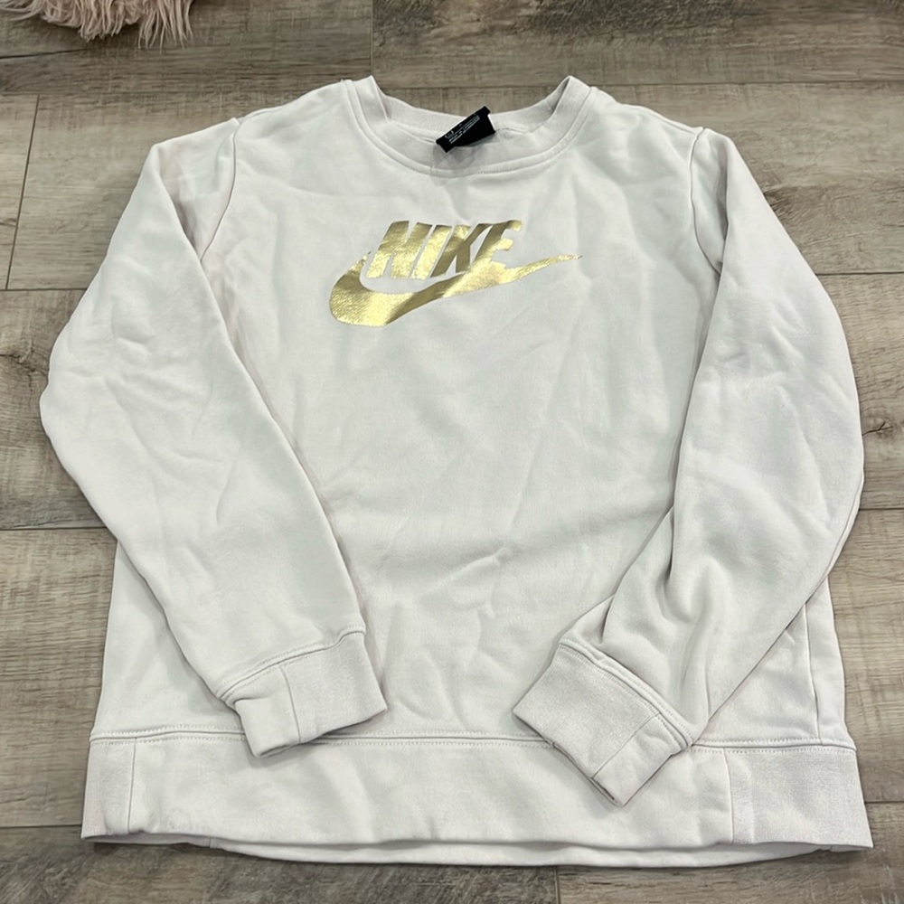 girls nike crewneck